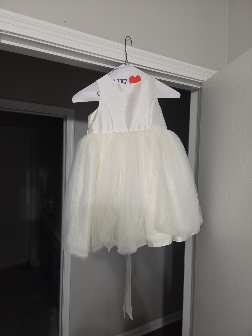David’s Bridal Flower Girl Dress – 4T – Ivory Satin & Tulle - Picture 1 of 3
